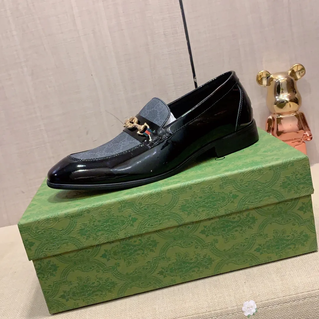 Men's Leather Shoes Men's Shoes 💰480💰💰🎩🎩 [Lightning] [Lightning] "Gucci*" The latest and most popular casual business leather shoes, top brand [Seduce] luxury ~ purchasing agent, top quality ~. [Strong] The upper is made of imported breathable cowhide with matching material ➕ breathable cowhide feet (•) and fine workmanship. The original stylish and stylish soft rubber wear-resistant and non-slip outsole is light and comfortable on the feet. The real thing looks better when taken in real life. 309: code: 38-44, can be customized to 45